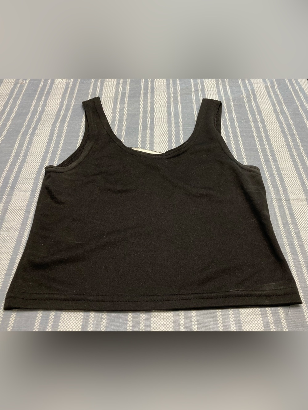 💛TODAY***$9***Younique Clothing black crop top.